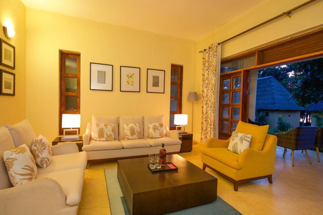 Brovad Sands Lodge Kalangala Extérieur photo