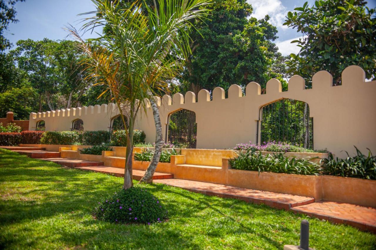Brovad Sands Lodge Kalangala Extérieur photo