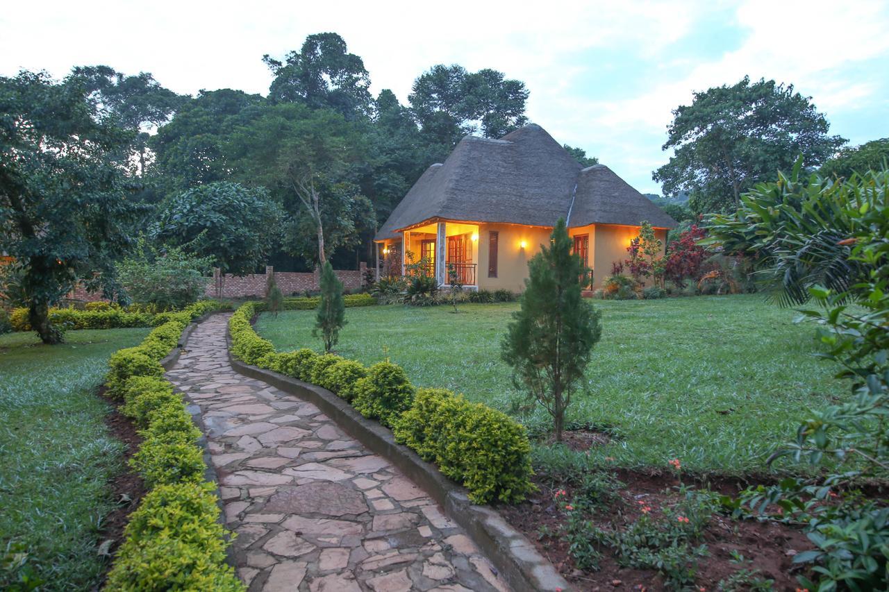 Brovad Sands Lodge Kalangala Extérieur photo