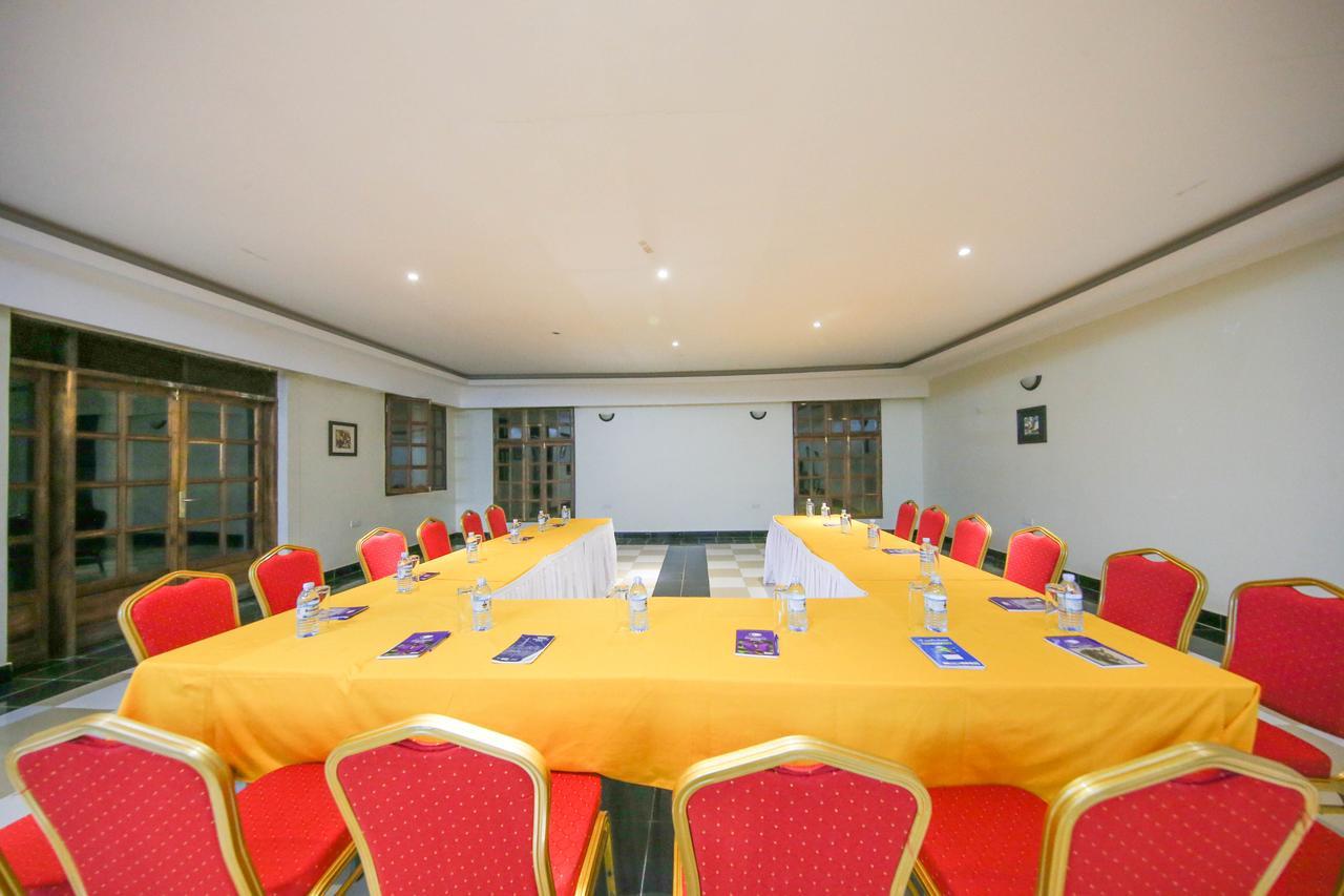 Brovad Sands Lodge Kalangala Extérieur photo
